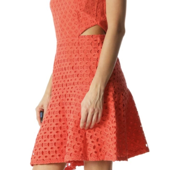 New, bright and fun Jessica Simpson summer dress - Picture 5 of 5